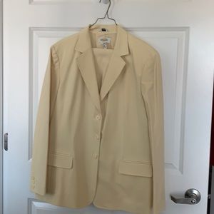 Talbots Ladies Business Suit- butter yellow size18